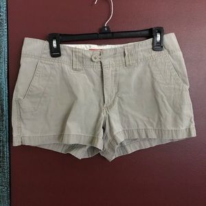 MOSSissue khaki shorts